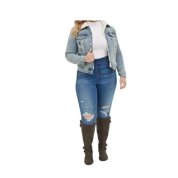 torrid Jackets & Blazers - TORRID NWT Size 2 2X Graham Sherpa Collar Denim Jean Jacket Plus Size $109 #862